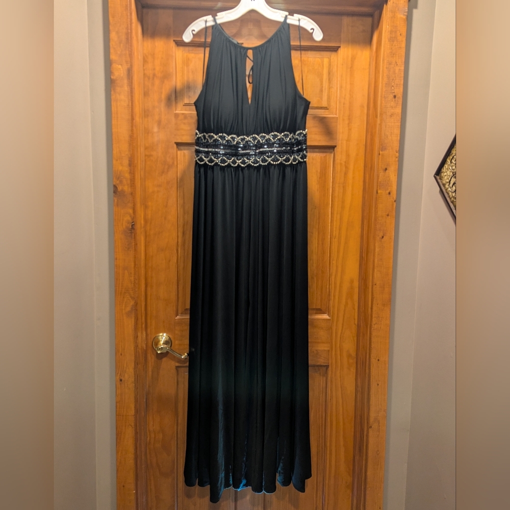 R&M Richards Black Sleeveless Beaded-Waist Maxi Dress Size 14